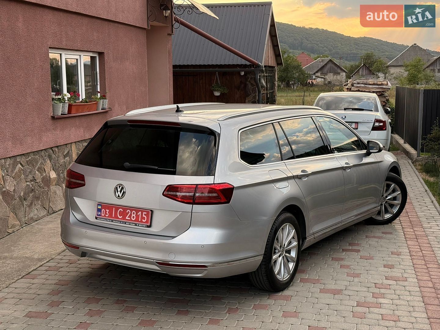 Volkswagen Passat 2019 VIN WVWZZZ3CZKE088465 фото оголошення 10 з 59