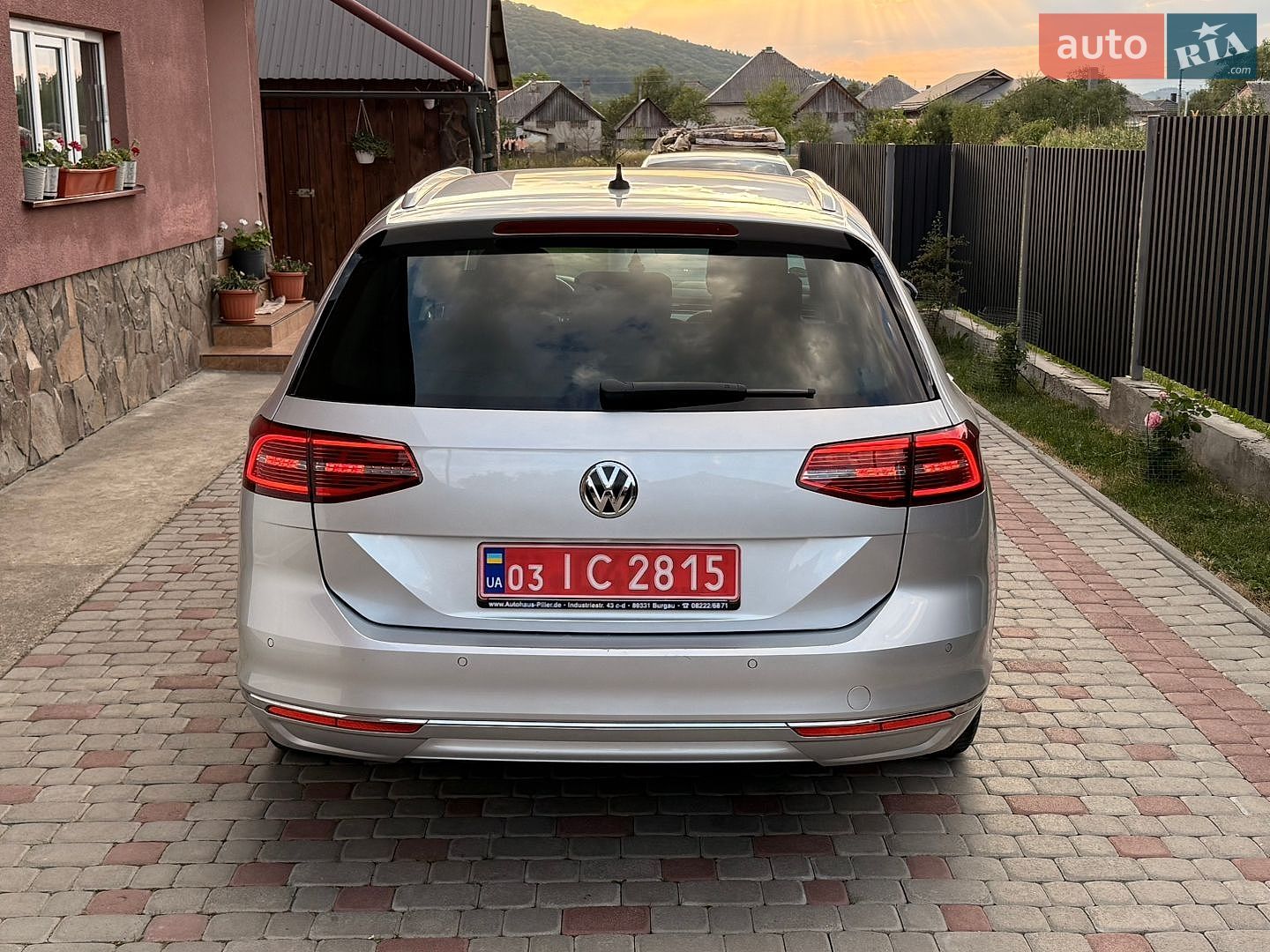 Volkswagen Passat 2019 VIN WVWZZZ3CZKE088465 фото оголошення 12 з 59