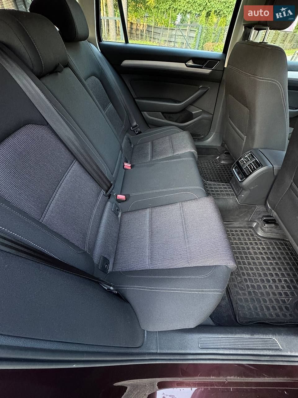 Volkswagen Passat 2016 VIN WVWZZZ3CZHE091750 фото оголошення 25 з 31