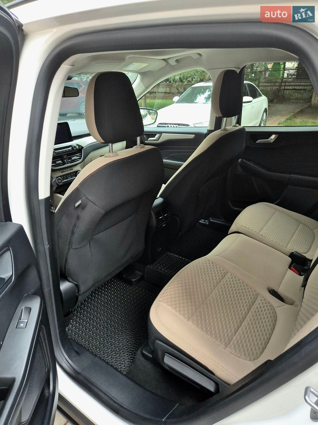 Ford Escape 2021 VIN 1FMCU0BZ2MUB21653 фото оголошення 32 з 49