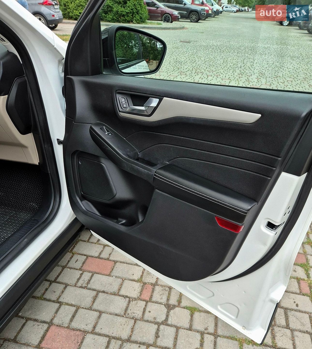 Ford Escape 2021 VIN 1FMCU0BZ2MUB21653 фото оголошення 30 з 49