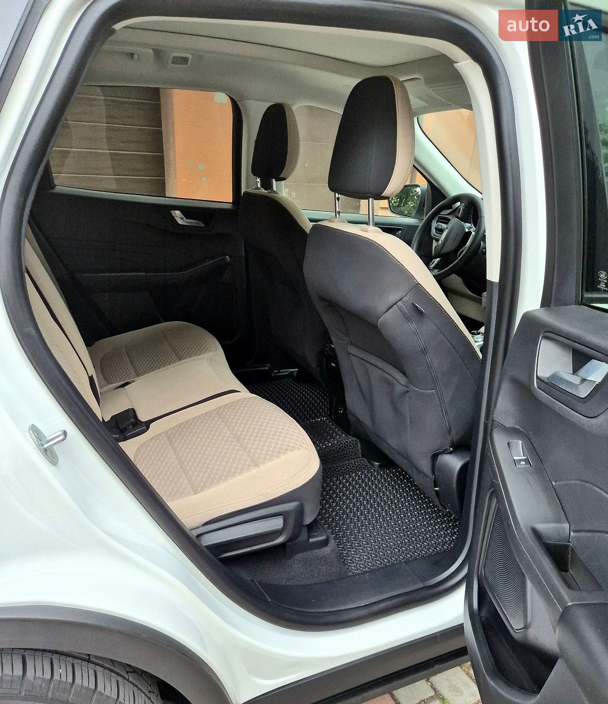 Ford Escape 2021 VIN 1FMCU0BZ2MUB21653 фото оголошення 31 з 49