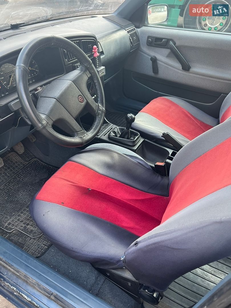 Volkswagen Passat 1989 VIN WVWZZZ31ZKE143059 фото оголошення 8 з 12