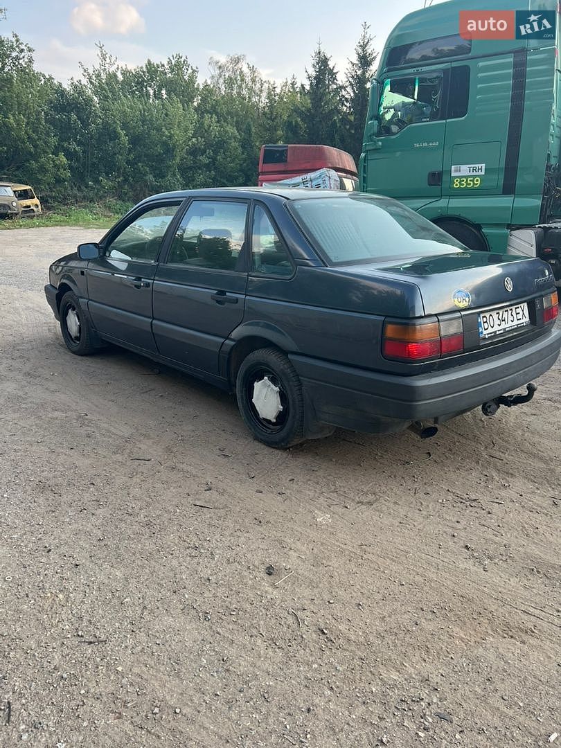 Volkswagen Passat 1989 VIN WVWZZZ31ZKE143059 фото оголошення 5 з 12