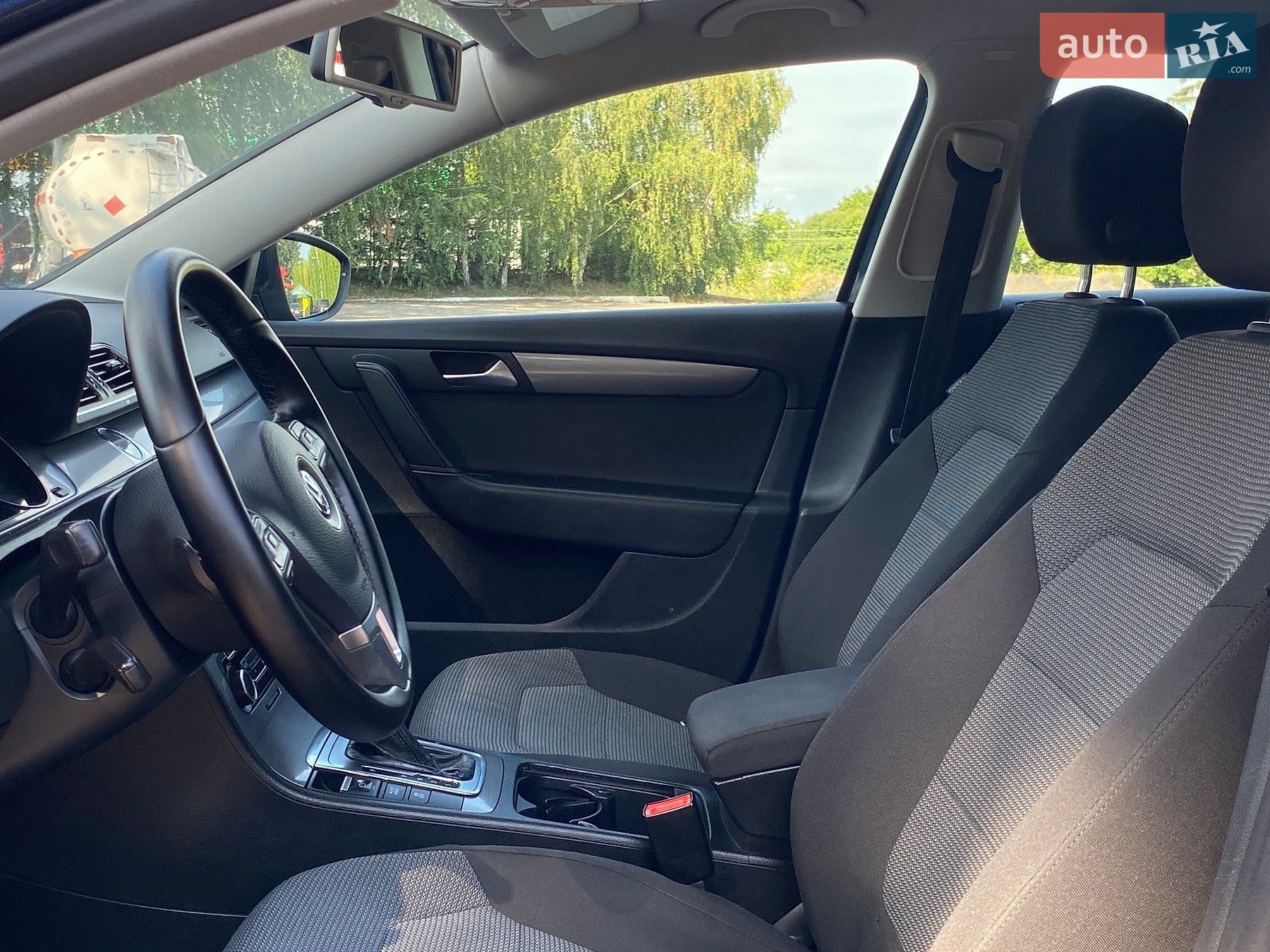 Volkswagen Passat 2012 VIN WVWZZZ3CZBE327691 фото оголошення 8 з 10