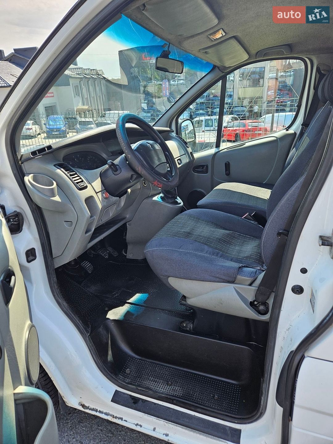 Renault Trafic 2004 VIN VF1FLBCC64Y042060 фото оголошення 8 з 15