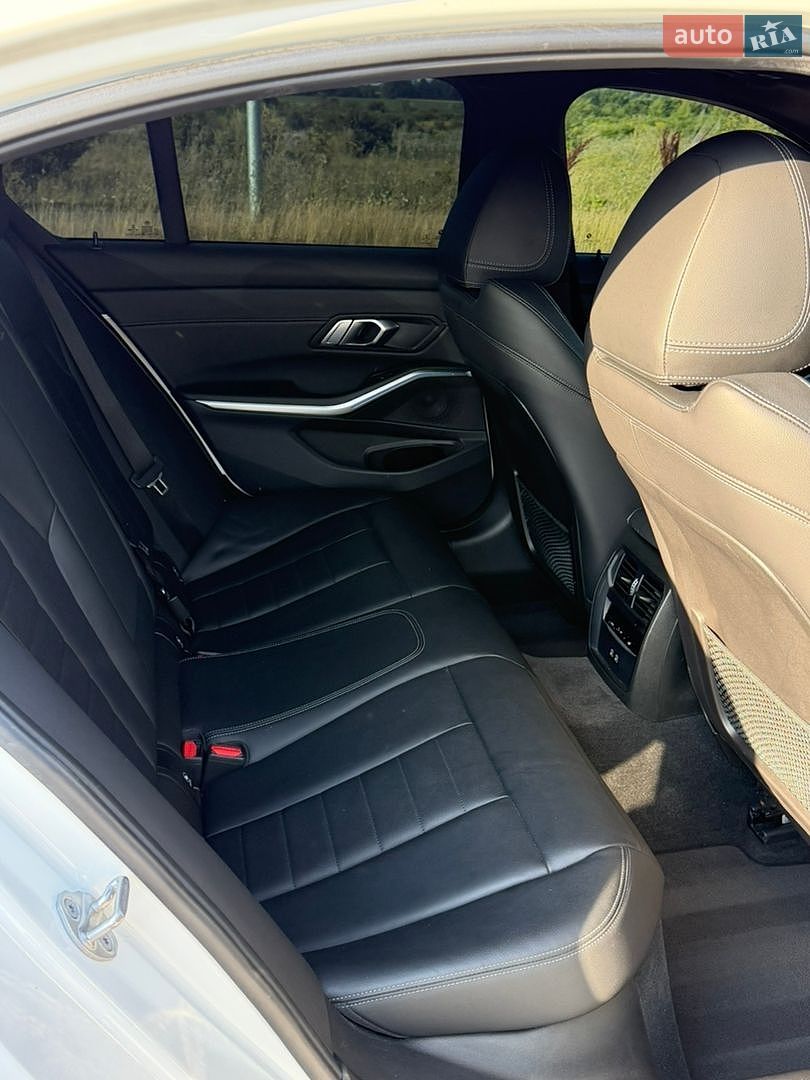 BMW 3 Series 2022 VIN 3MW5P7J06N8C77321 фото оголошення 7 з 12