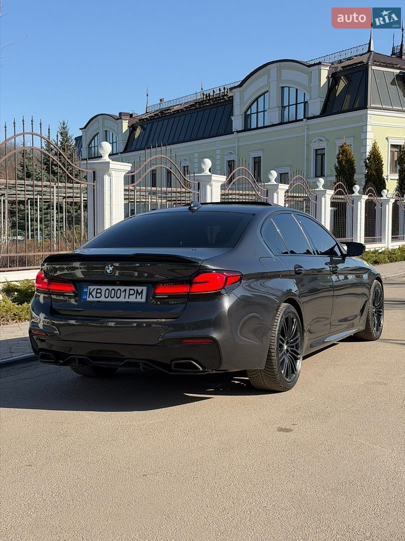 BMW 5 Series 2017 VIN WBAJC9101HG942699 фото оголошення 12 з 30