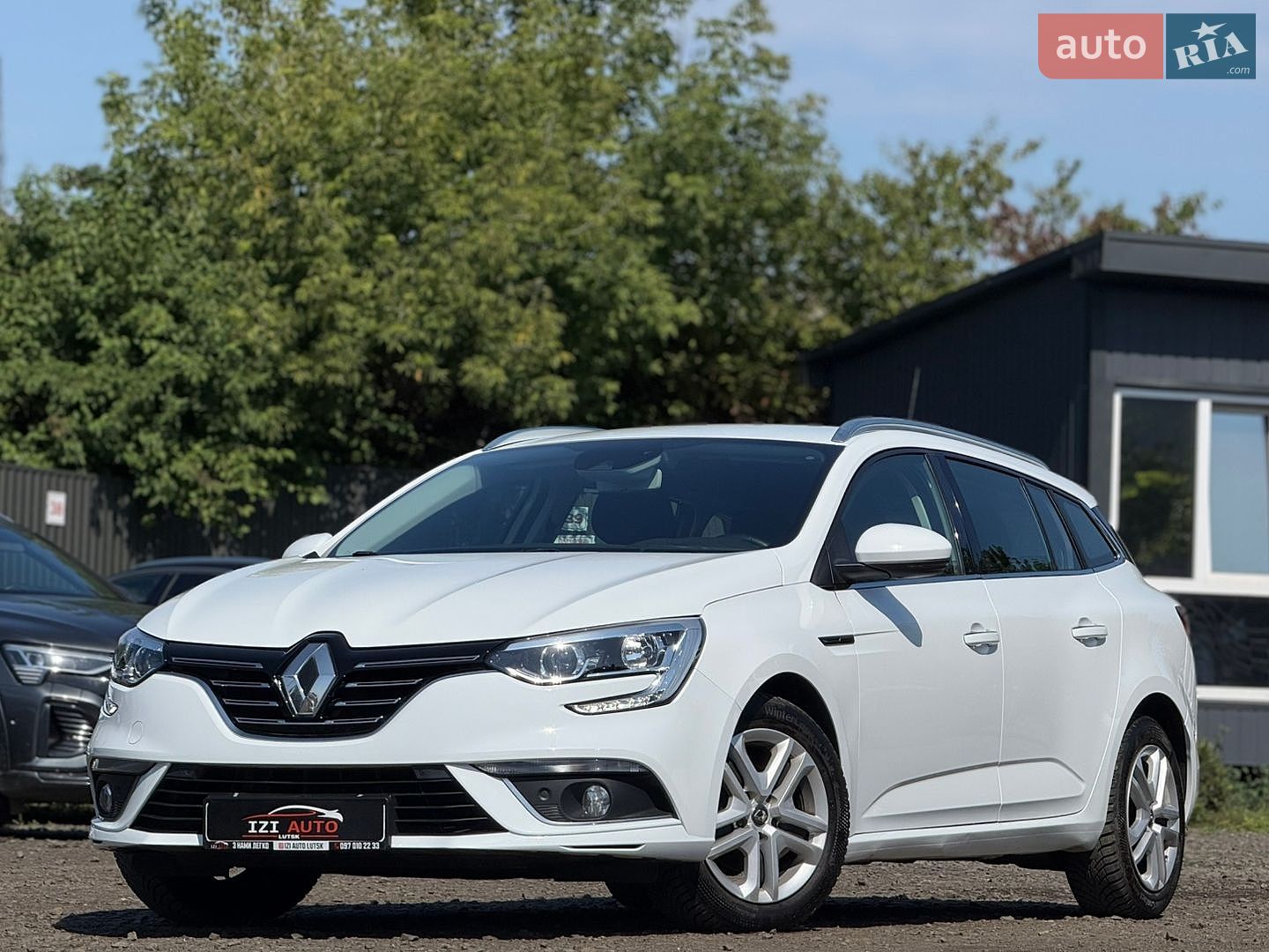 Renault Megane 2018 VIN VF1RFB00061272115 фото оголошення 4 з 79