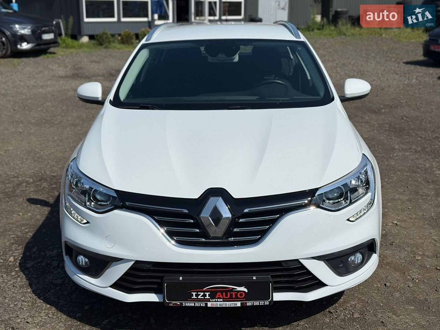 Renault Megane 2018 VIN VF1RFB00061272115 фото оголошення 3 з 79