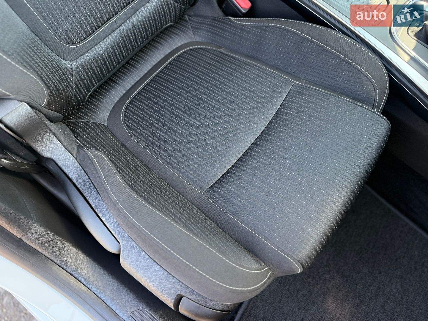 Renault Megane 2018 VIN VF1RFB00061272115 фото оголошення 41 з 79