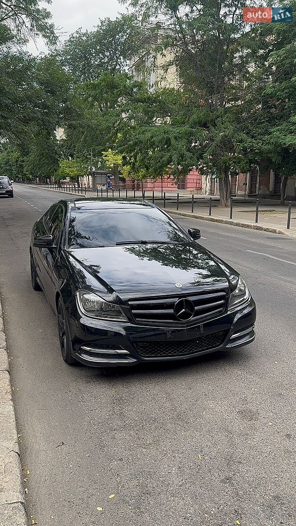 Mercedes-Benz C-Class 2013 VIN WDDGJ4HBXEG188054 фото оголошення 13 з 14