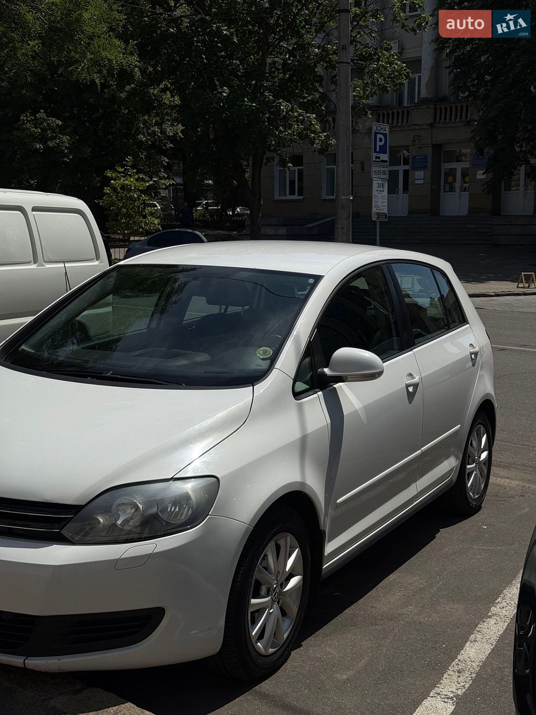 Volkswagen Golf Plus 2010 VIN WVWZZZ1KZAW586405 фото оголошення 13 з 23