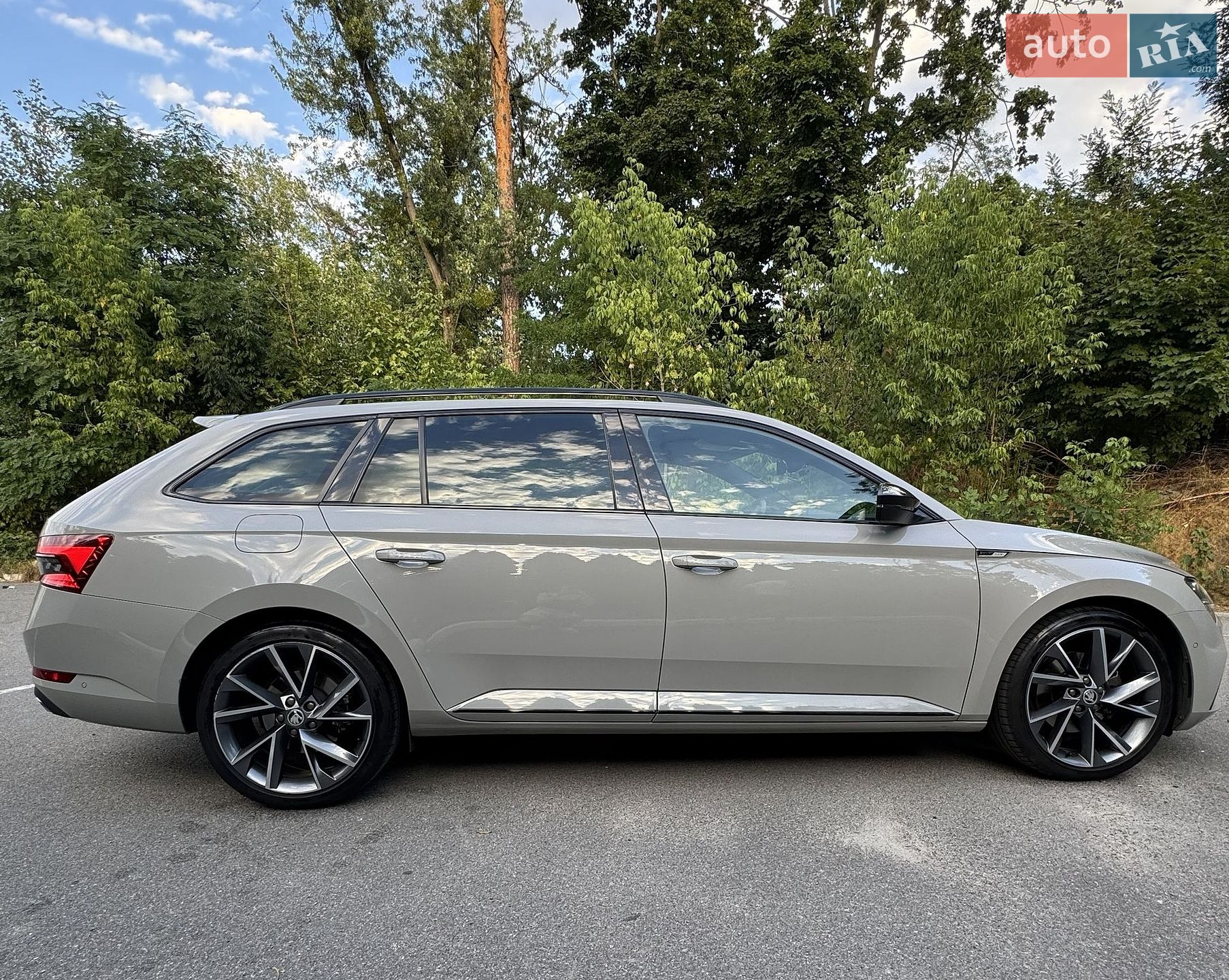Skoda Superb 2020 VIN TMBJJ7NP9L7061861 фото оголошення 14 з 52