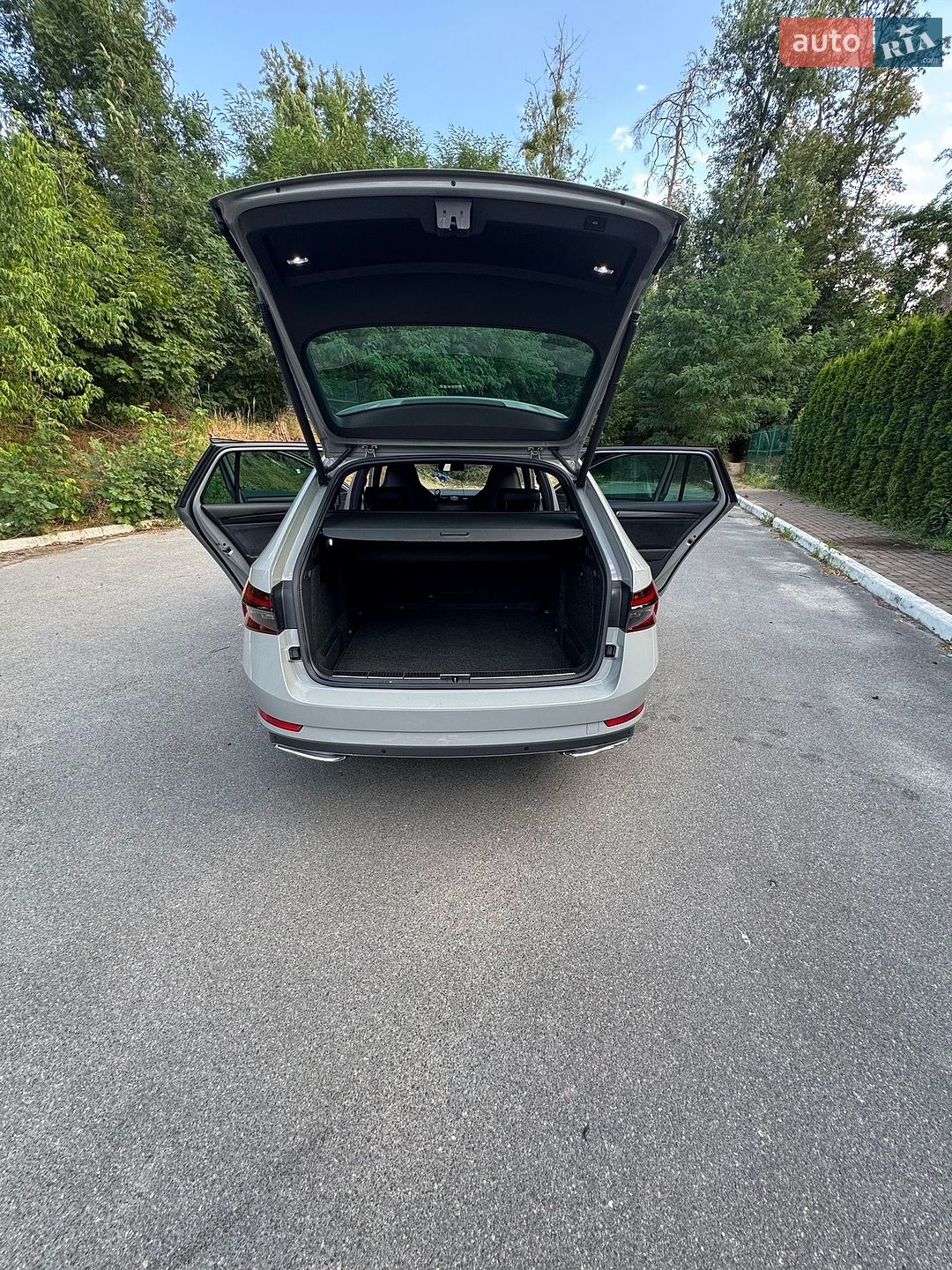 Skoda Superb 2020 VIN TMBJJ7NP9L7061861 фото оголошення 19 з 52