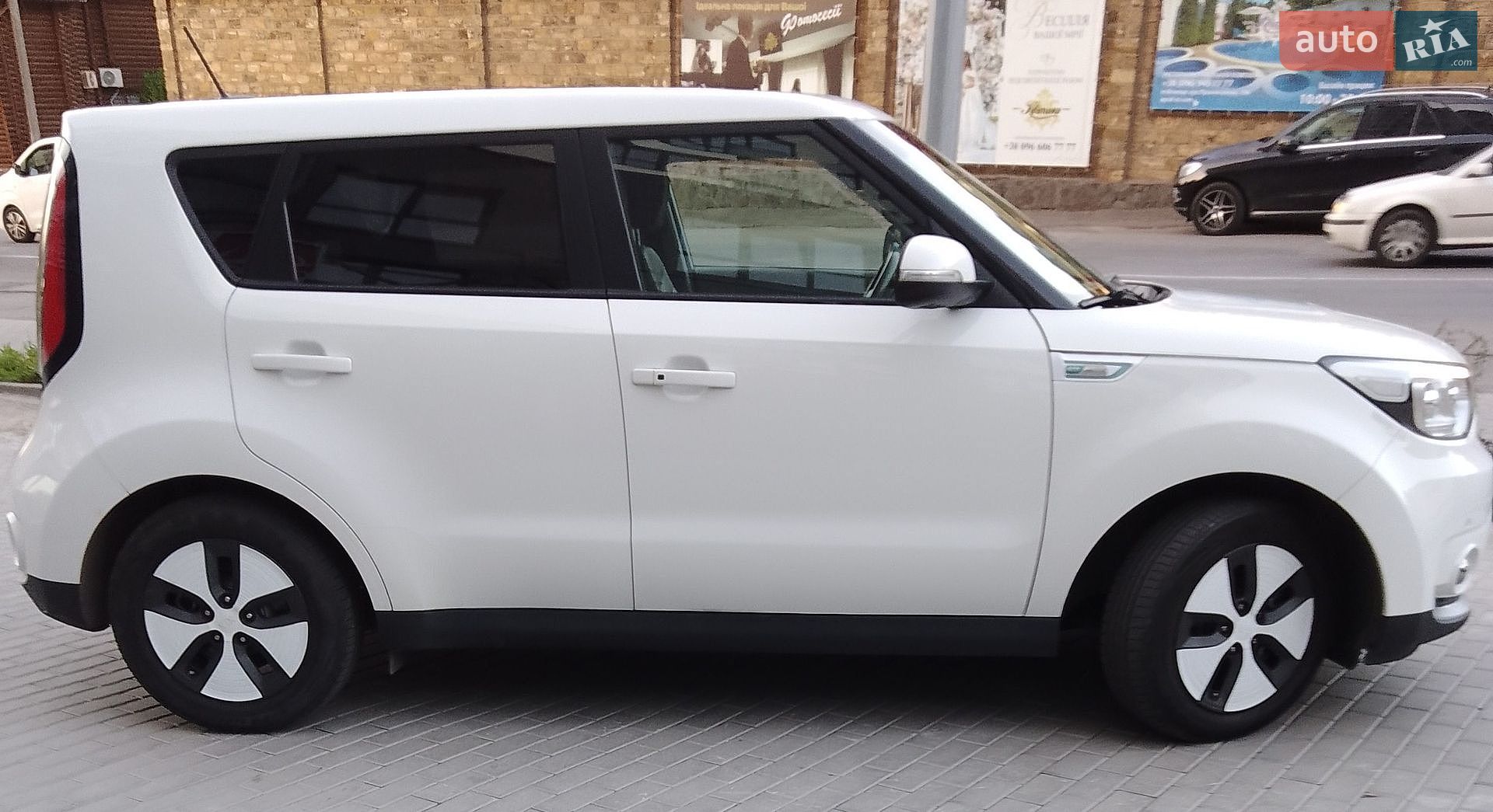 Kia Soul 2015 VIN KNAJX81EFG7011224 фото оголошення 12 з 31
