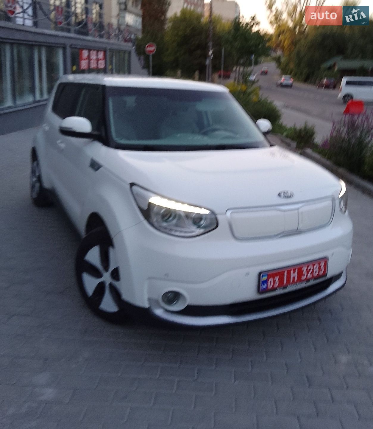 Kia Soul 2015 VIN KNAJX81EFG7011224 фото оголошення 13 з 31