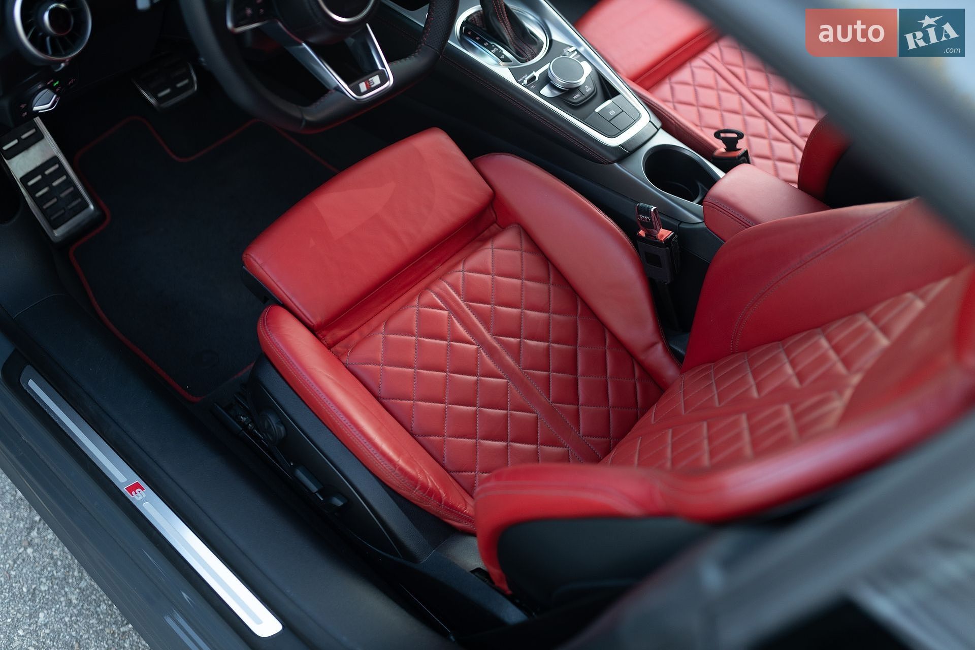 Audi TT S 2019 VIN TRUA1AFV2K1007223 фото оголошення 19 з 34