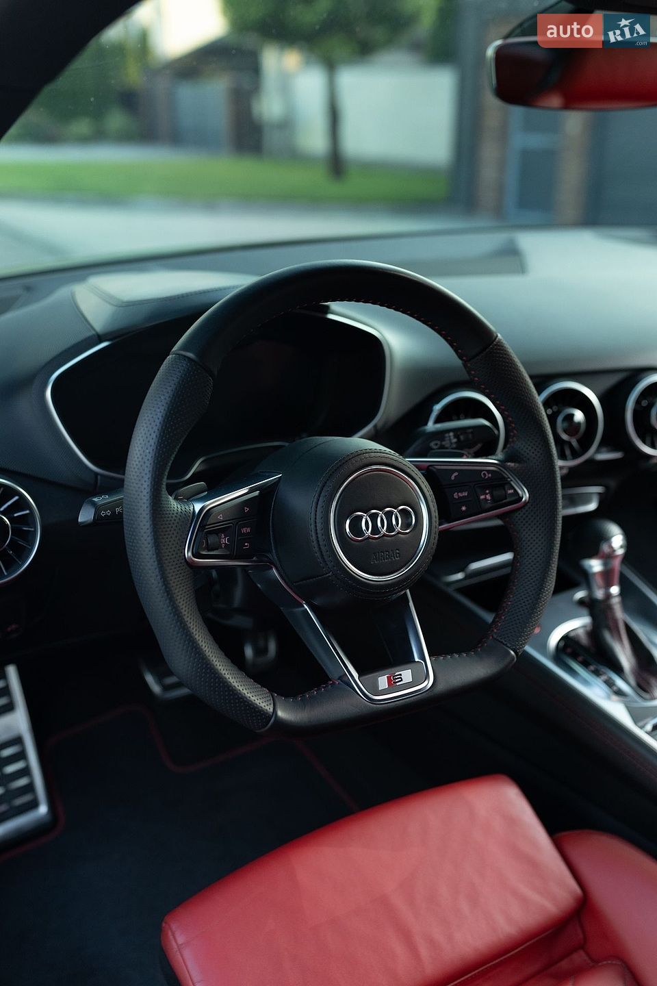 Audi TT S 2019 VIN TRUA1AFV2K1007223 фото оголошення 25 з 34