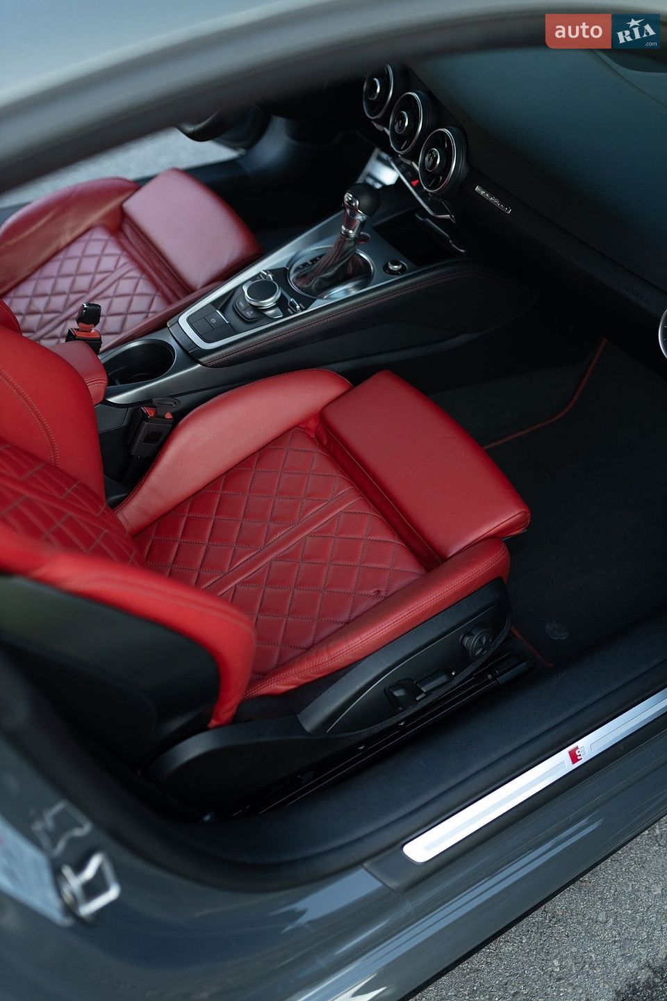 Audi TT S 2019 VIN TRUA1AFV2K1007223 фото оголошення 31 з 34