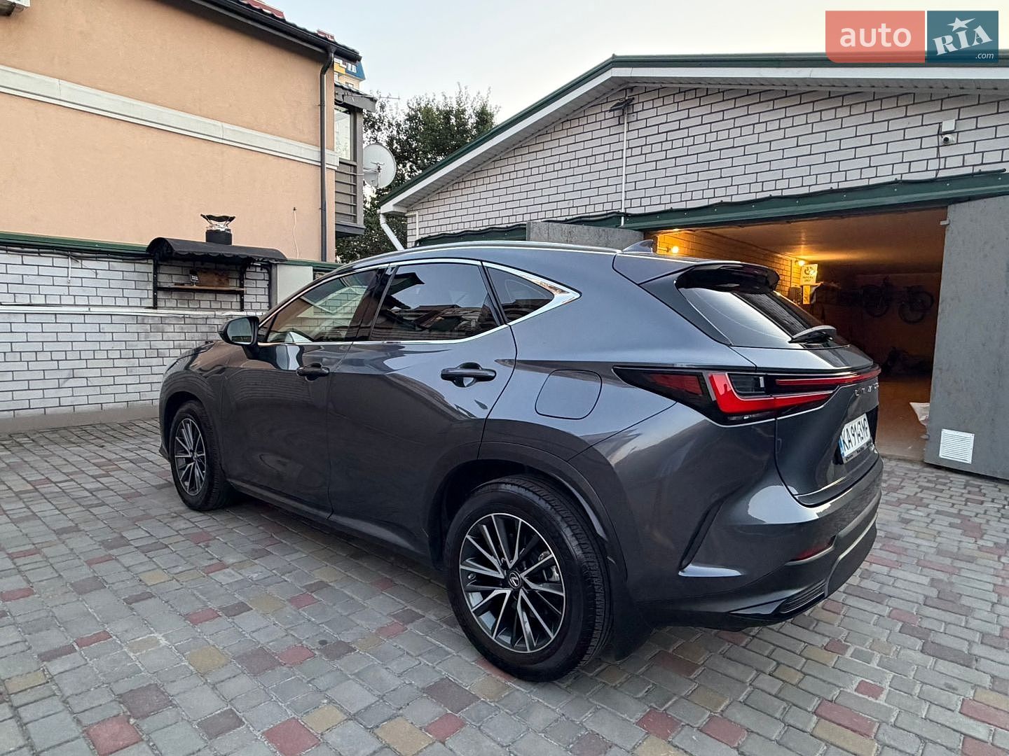 Lexus NX 2021 VIN JTJCDBEZ202001009 фото оголошення 4 з 17