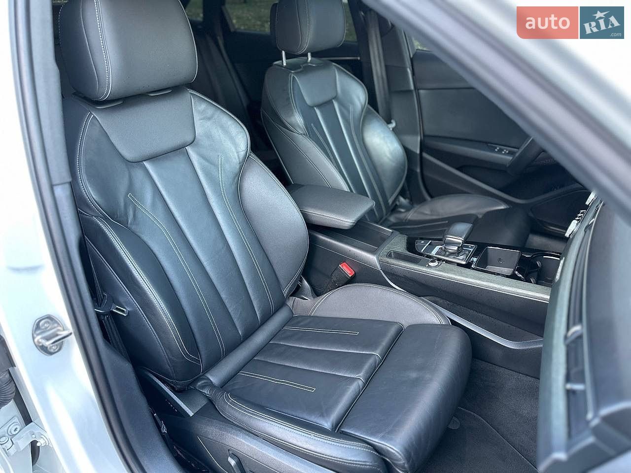 Audi A4 2019 VIN WAUDNAF40LN005674 фото оголошення 48 з 63