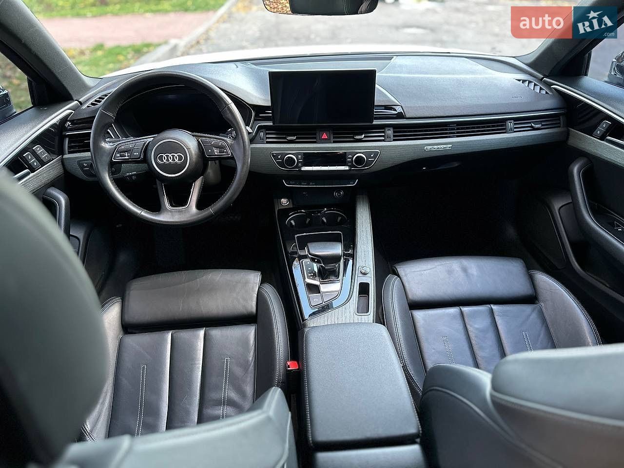 Audi A4 2019 VIN WAUDNAF40LN005674 фото оголошення 53 з 63