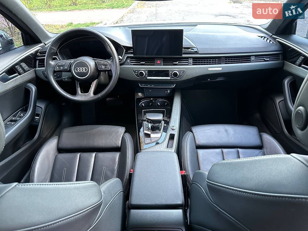 Audi A4 2019 VIN WAUDNAF40LN005674 фото оголошення 50 з 63