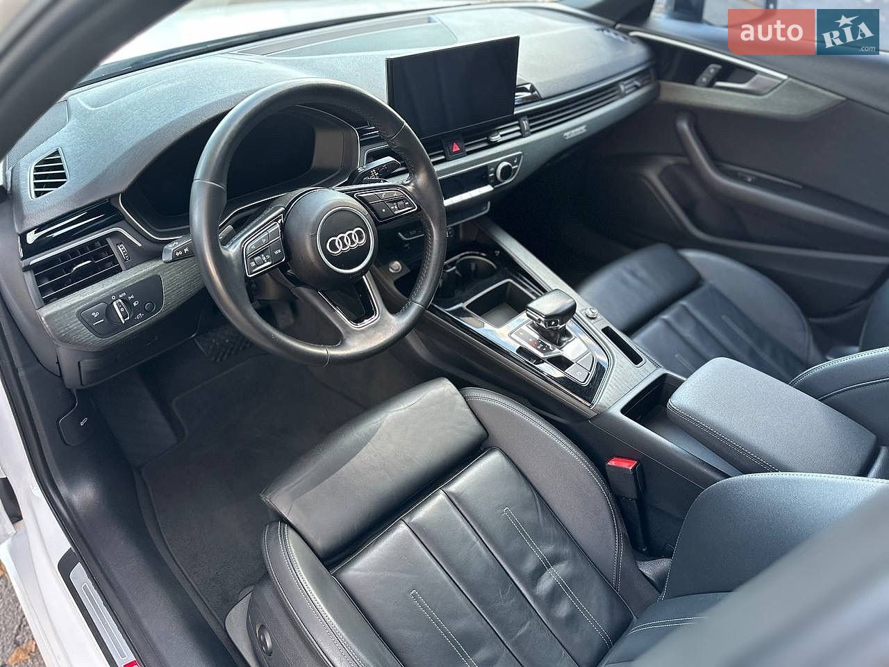 Audi A4 2019 VIN WAUDNAF40LN005674 фото оголошення 58 з 63