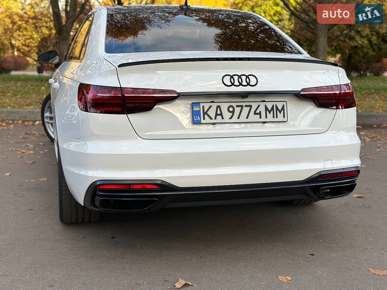 Audi A4 2019 VIN WAUDNAF40LN005674 фото оголошення 23 з 63
