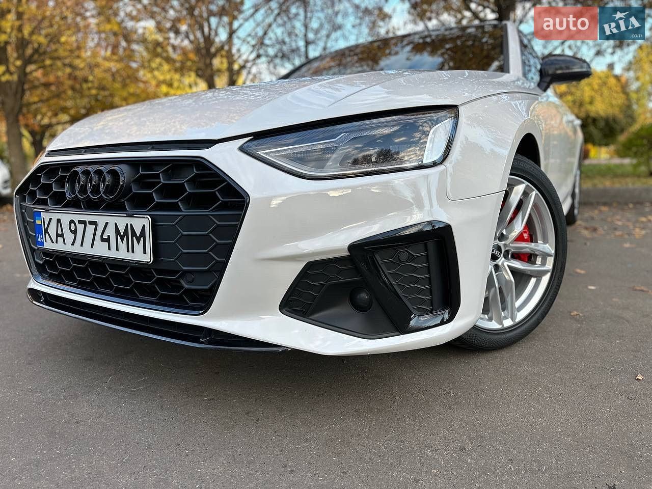 Audi A4 2019 VIN WAUDNAF40LN005674 фото оголошення 62 з 63