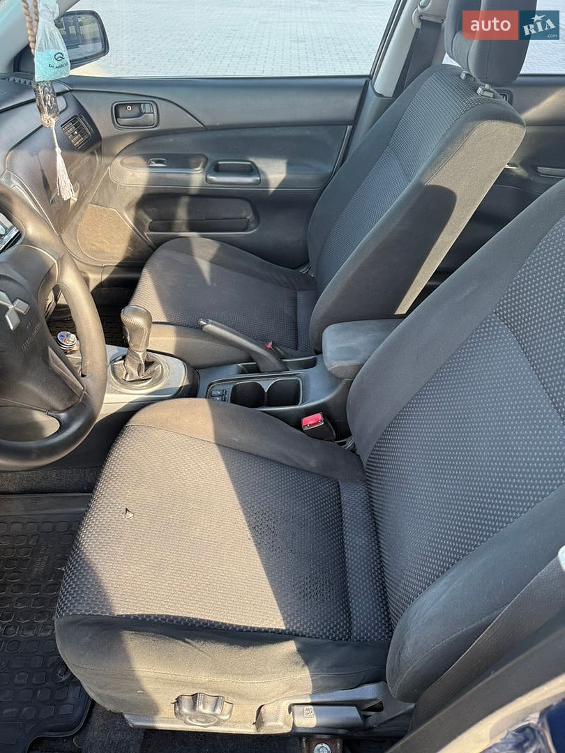 Mitsubishi Lancer 2008 VIN JMBSNCS3A8U003489 фото оголошення 21 з 64