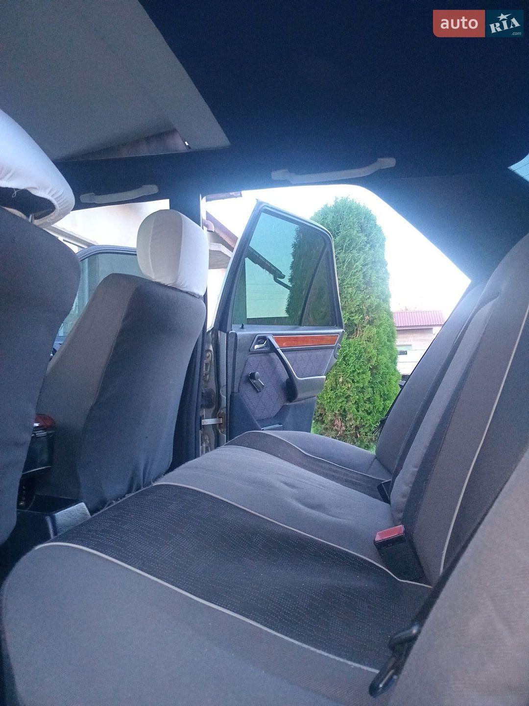 Mercedes-Benz E-Class 1993 VIN WDB1241261J017776 фото оголошення 19 з 23