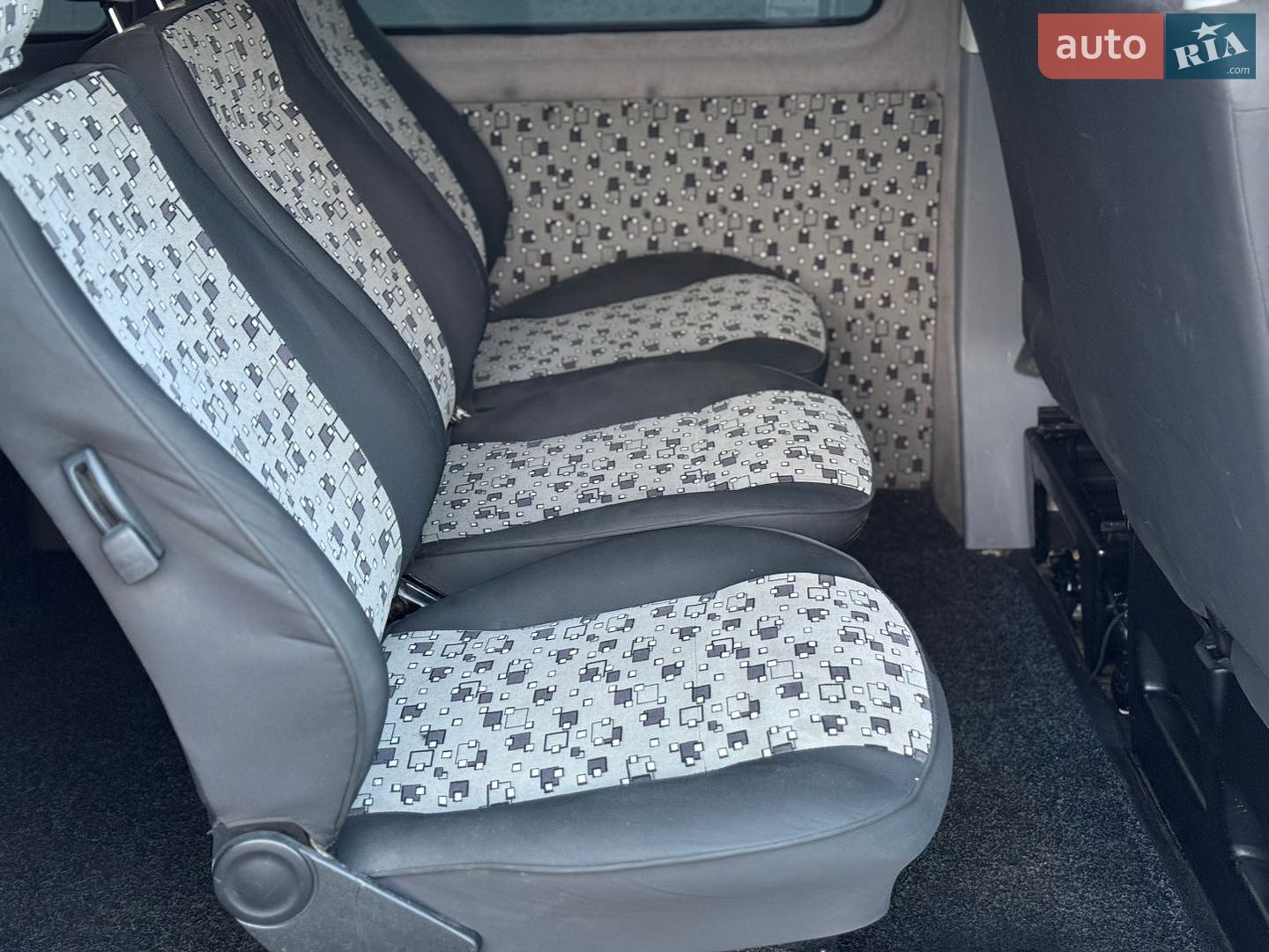Volkswagen Transporter 2004 VIN WV1ZZZ7HZ4H087458 фото оголошення 43 з 53