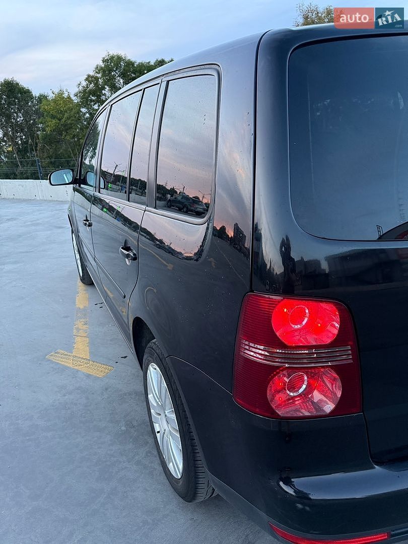 Volkswagen Touran 2008 VIN WVGZZZ1TZ9W020886 фото оголошення 7 з 38