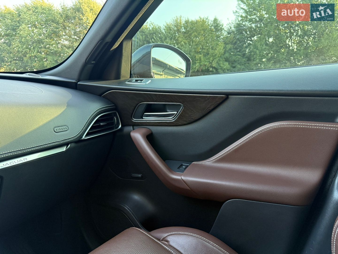 Jaguar F-Pace 2018 VIN SADCM2FVXJA298847 фото оголошення 17 з 26