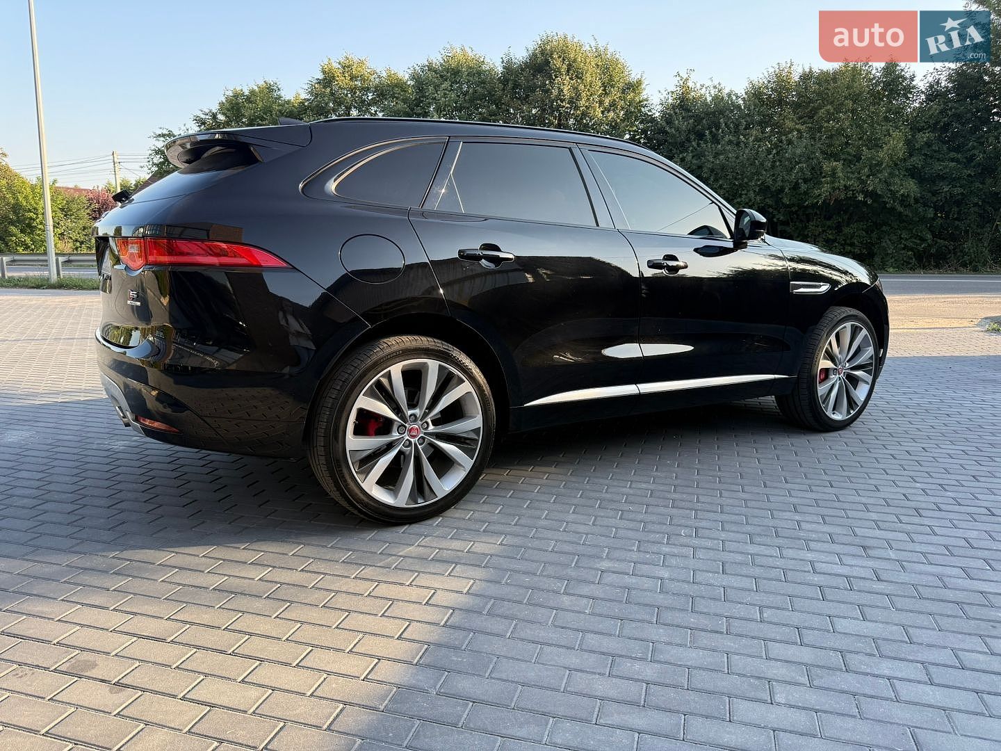 Jaguar F-Pace 2018 VIN SADCM2FVXJA298847 фото оголошення 5 з 26