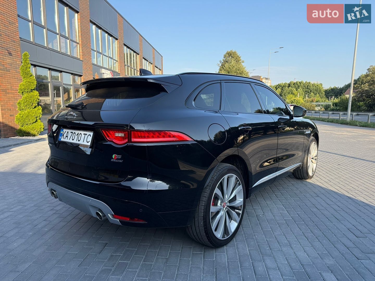 Jaguar F-Pace 2018 VIN SADCM2FVXJA298847 фото оголошення 7 з 26
