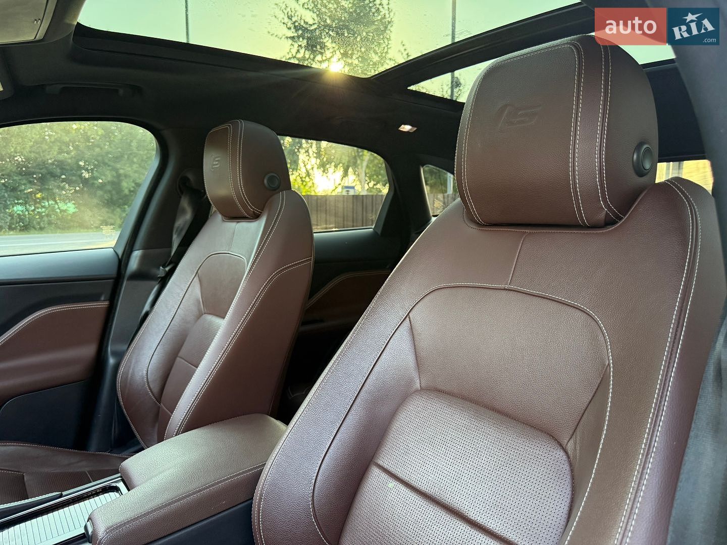 Jaguar F-Pace 2018 VIN SADCM2FVXJA298847 фото оголошення 20 з 26
