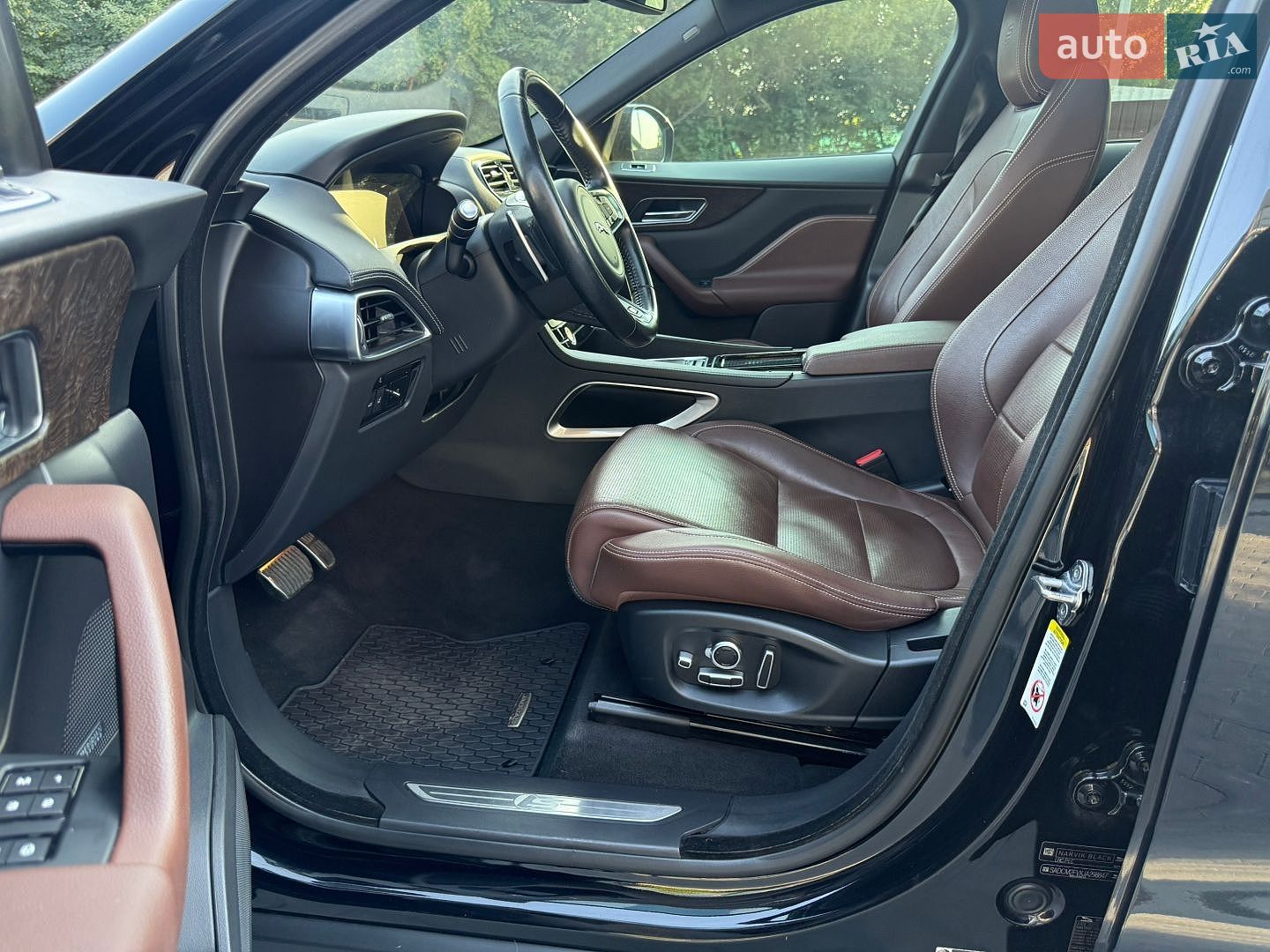 Jaguar F-Pace 2018 VIN SADCM2FVXJA298847 фото оголошення 19 з 26