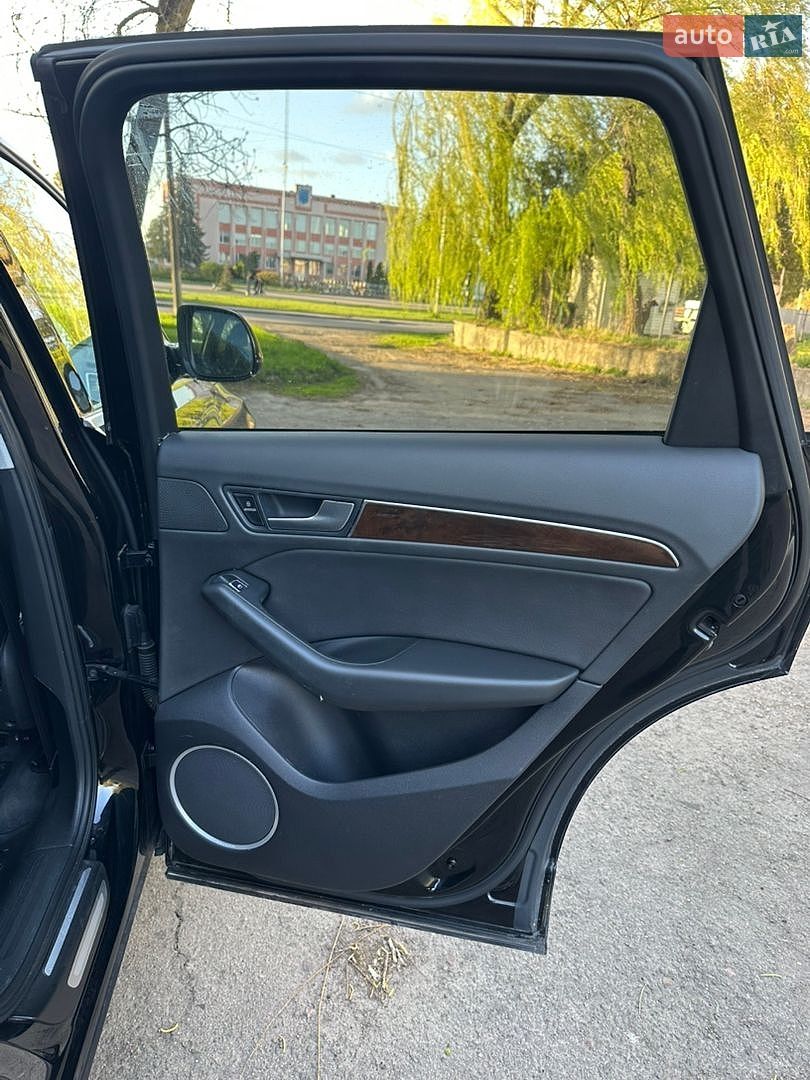 Audi Q5 2015 VIN WA1LFAFP8FA125993 фото оголошення 28 з 35
