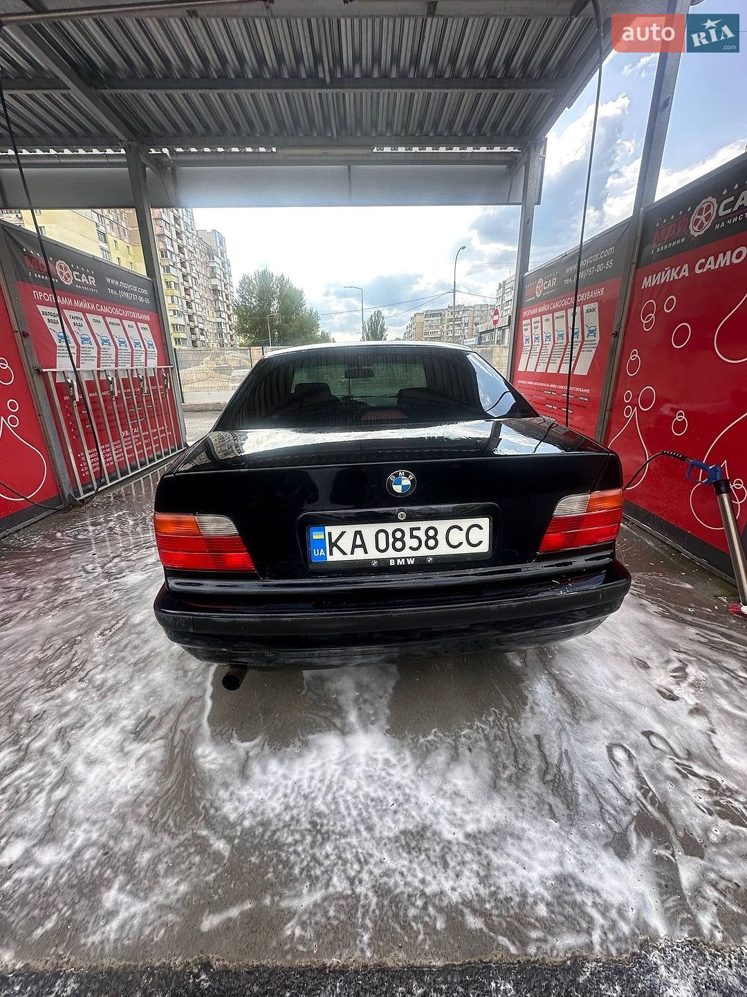 BMW 3 Series 1997 VIN WBACA91020JF36536 фото оголошення 2 з 5