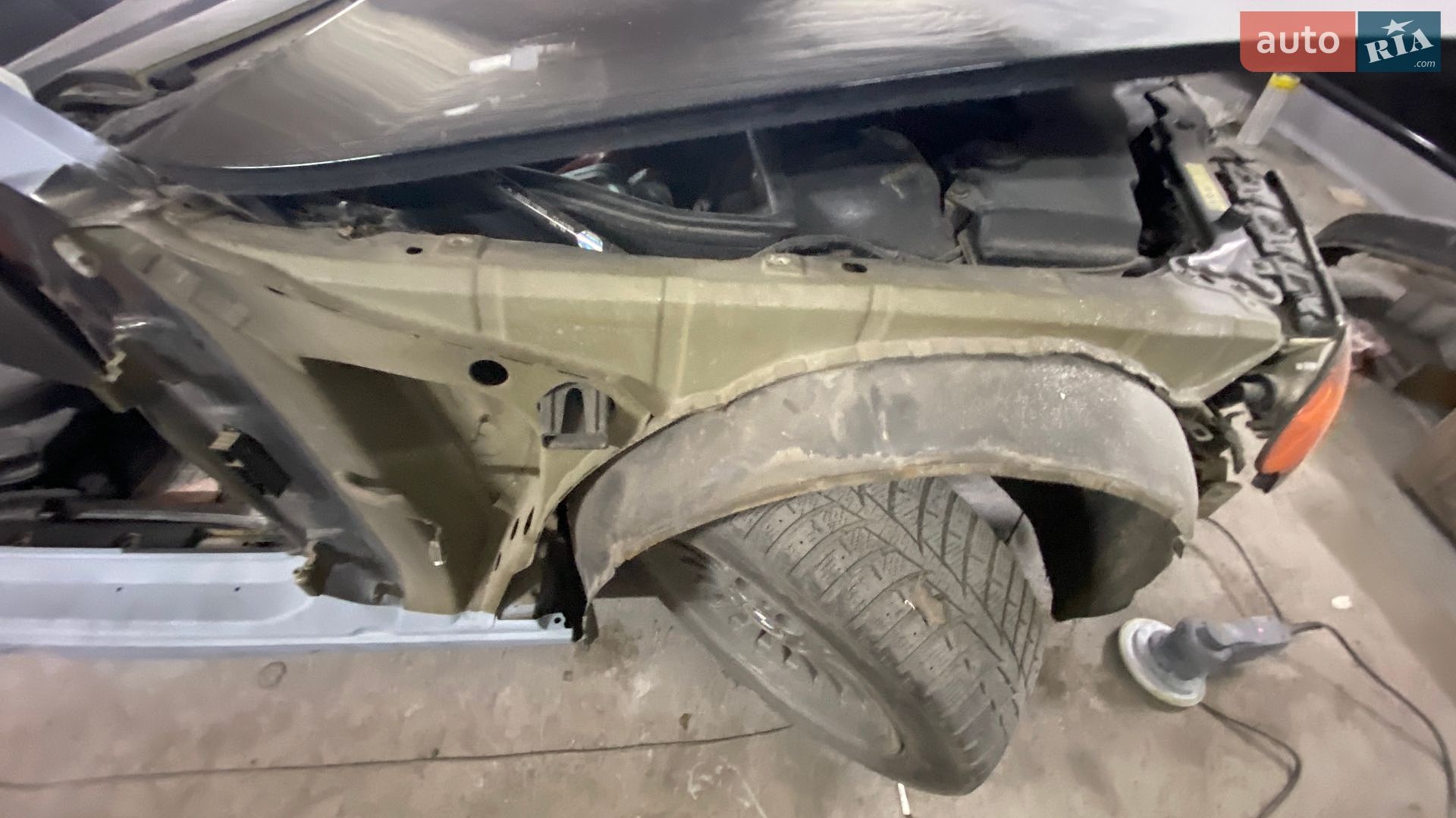 BMW 3 Series 2001 VIN WBAAX71070PE57838 фото оголошення 8 з 11