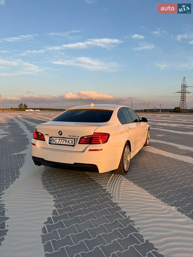 BMW 5 Series 2015 VIN WBAFV3C57FD686833 фото оголошення 16 з 80