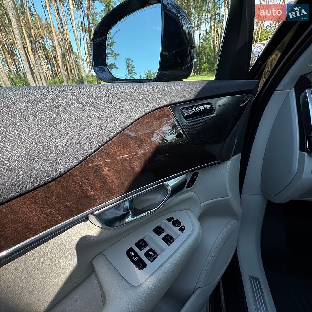 Volvo Xc90 2018 VIN YV4102PK2K1427388 фото оголошення 11 з 34