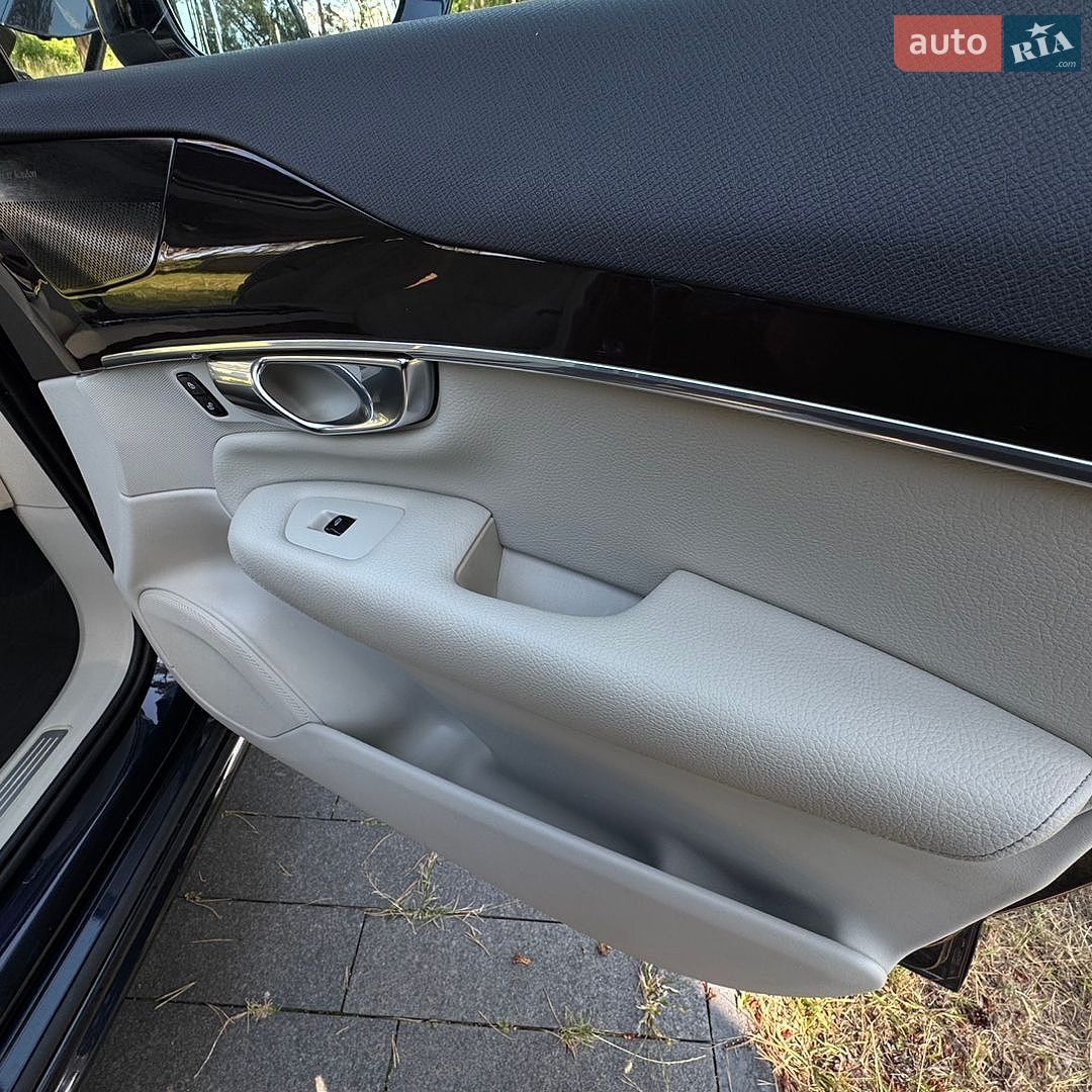 Volvo Xc90 2018 VIN YV4102PK2K1427388 фото оголошення 9 з 34