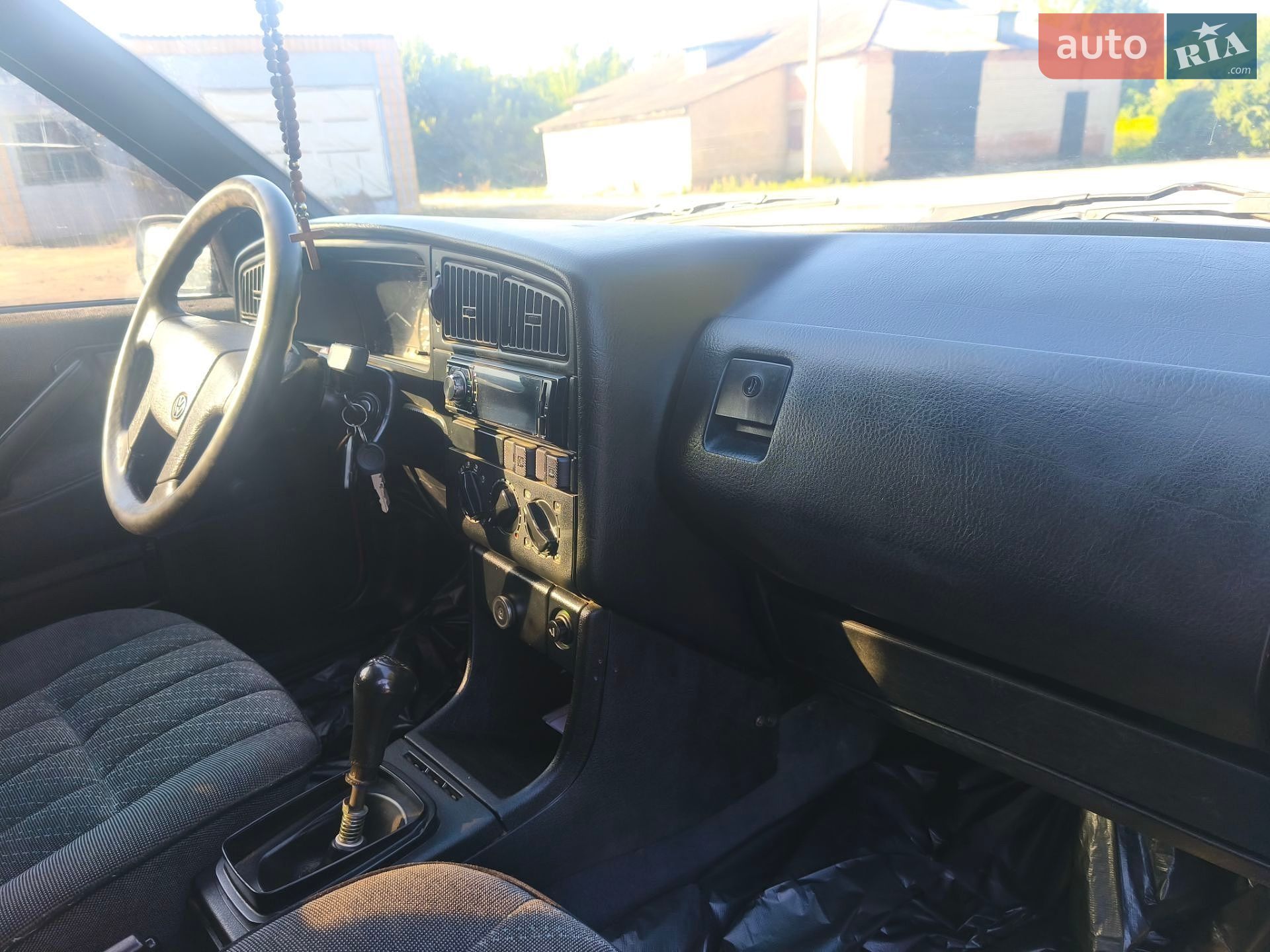 Volkswagen Passat 1992 VIN WVWZZX31ZNE070911 фото оголошення 32 з 33