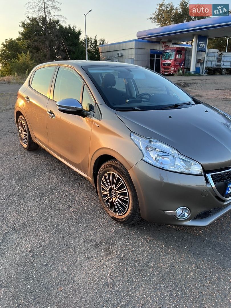 Peugeot 208 2013 VIN VF3CC8HR0DT140917 фото оголошення 3 з 11