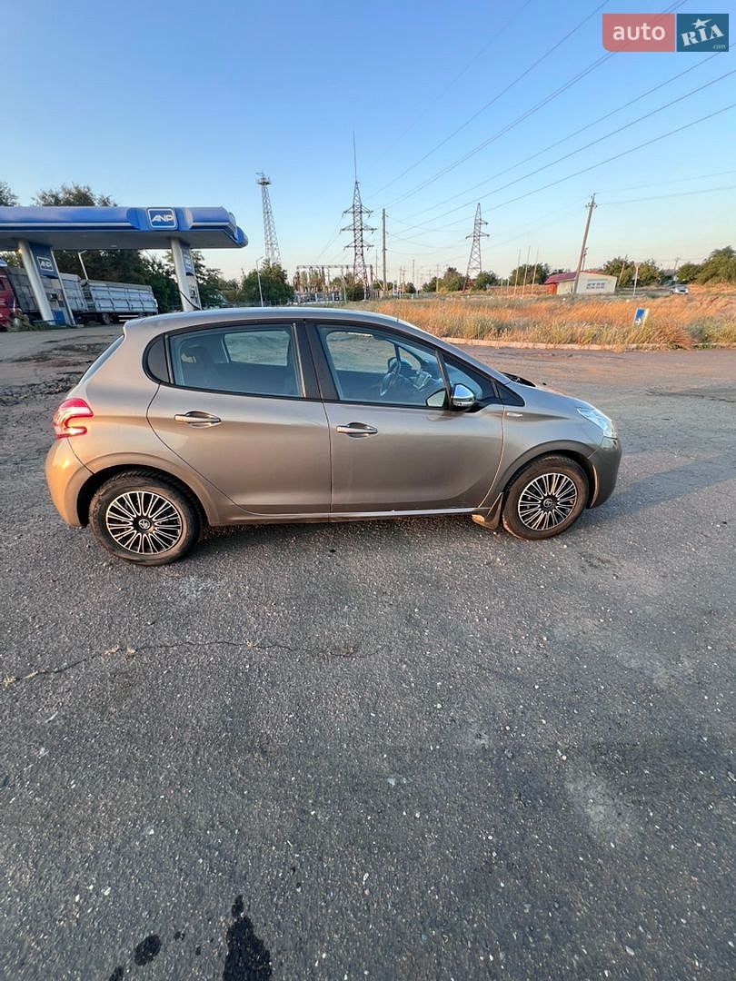 Peugeot 208 2013 VIN VF3CC8HR0DT140917 фото оголошення 4 з 11