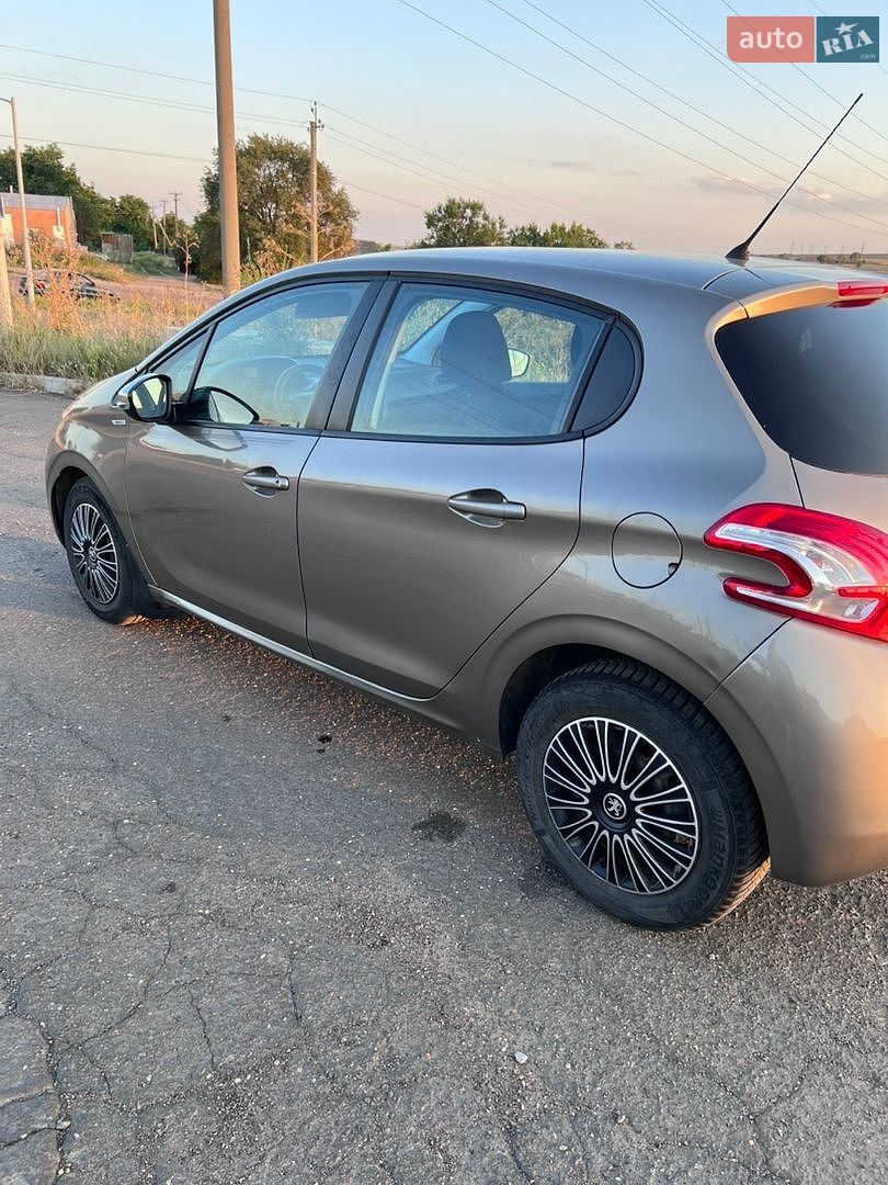 Peugeot 208 2013 VIN VF3CC8HR0DT140917 фото оголошення 5 з 11